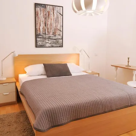 Fuer Fuenf Personen Apartment