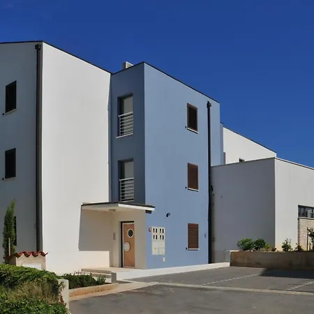 Apartment Fuer Fuenf Personen *
